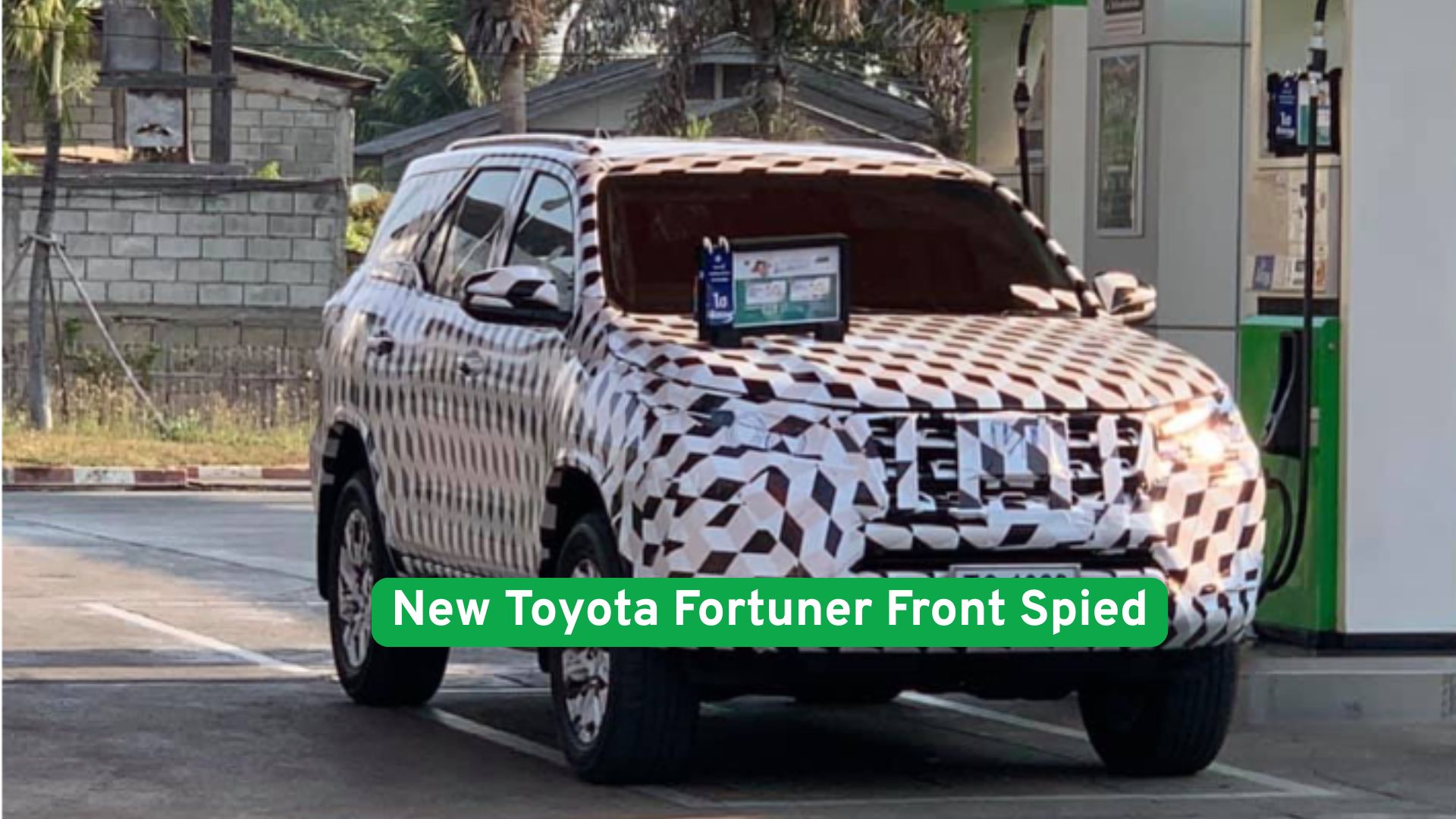 New Toyota Fortuner Front Spied