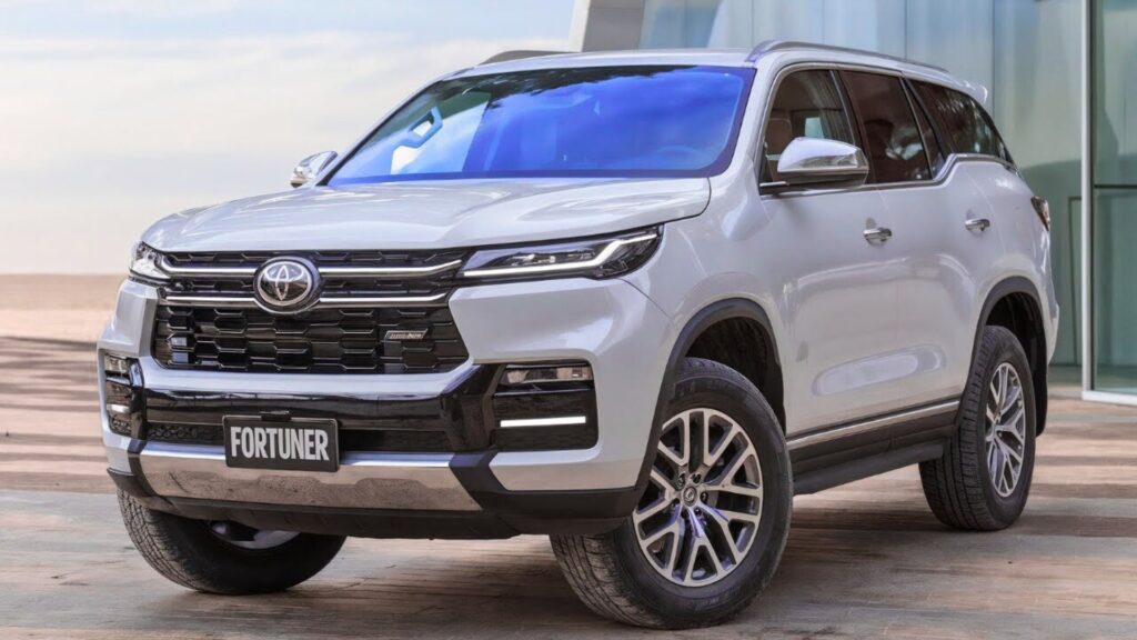 2026 Toyota Fortuner Spied 
