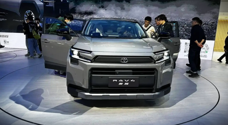 Toyota Innova Crysta 2027